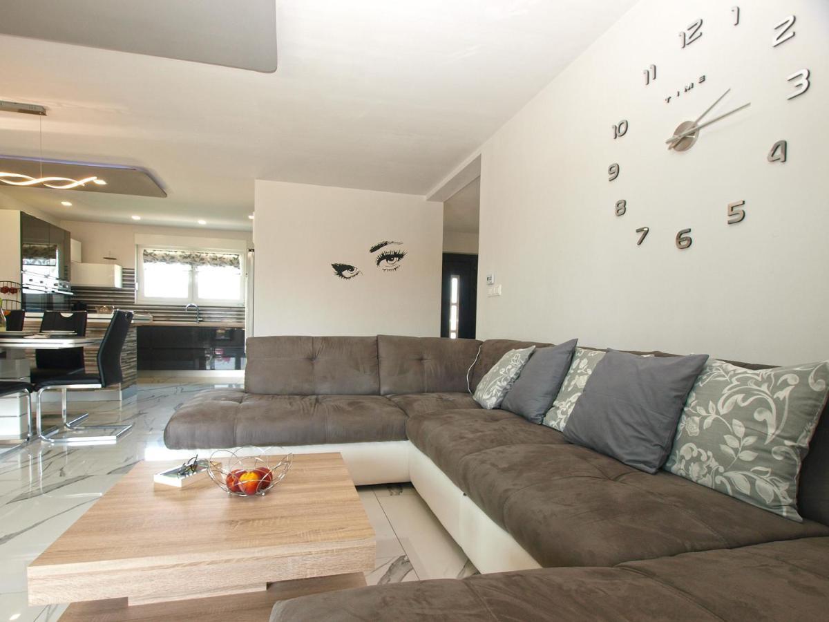 Villa Monteci 2052 Galizana Екстер'єр фото