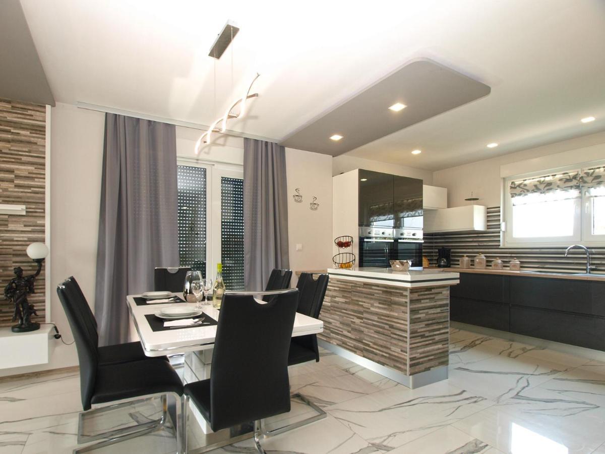 Villa Monteci 2052 Galizana Екстер'єр фото